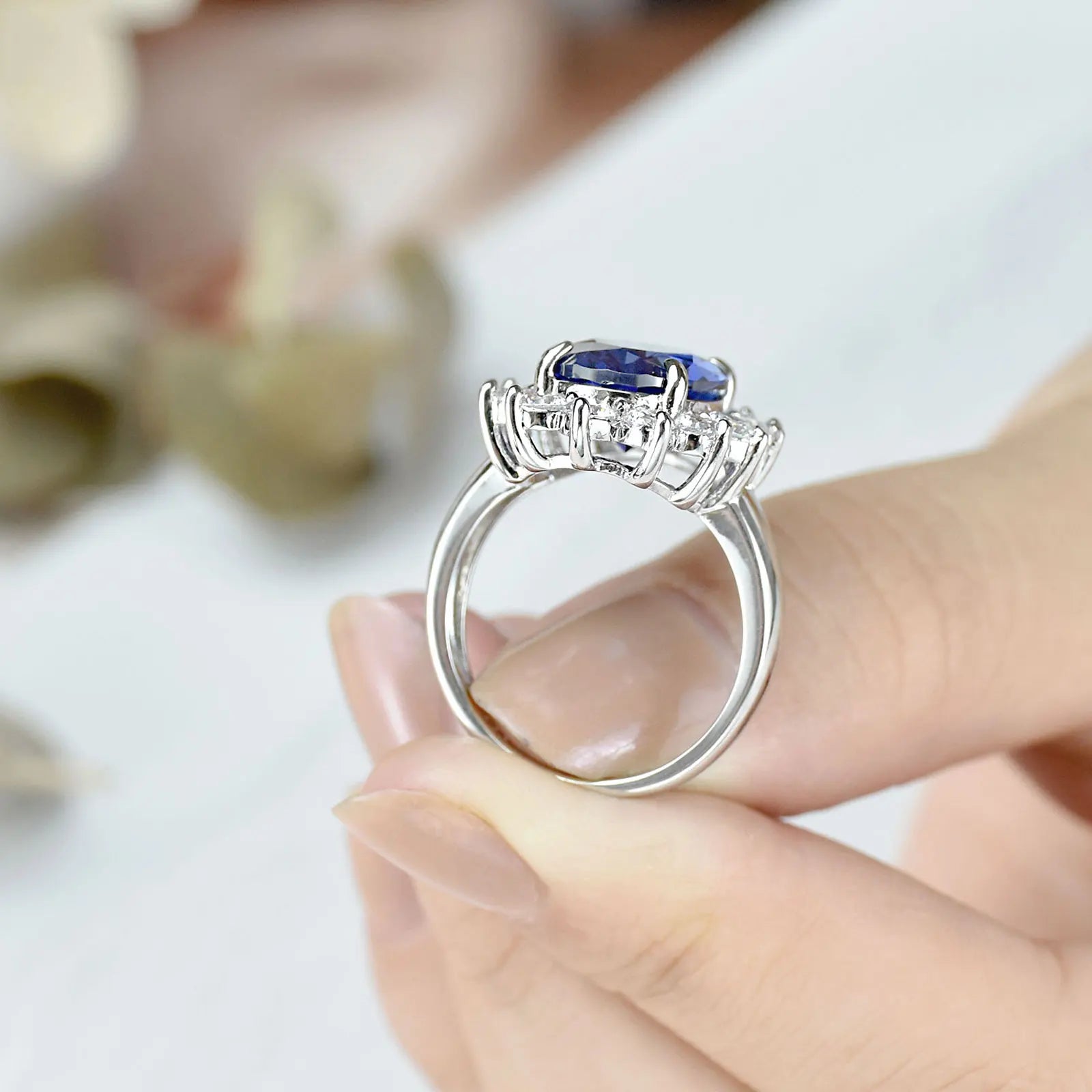 Newshe Vintage Oval Lab-Created Tanzanite Engagement Rings for Women Cocktail Party Wedding Luxury Jewelry