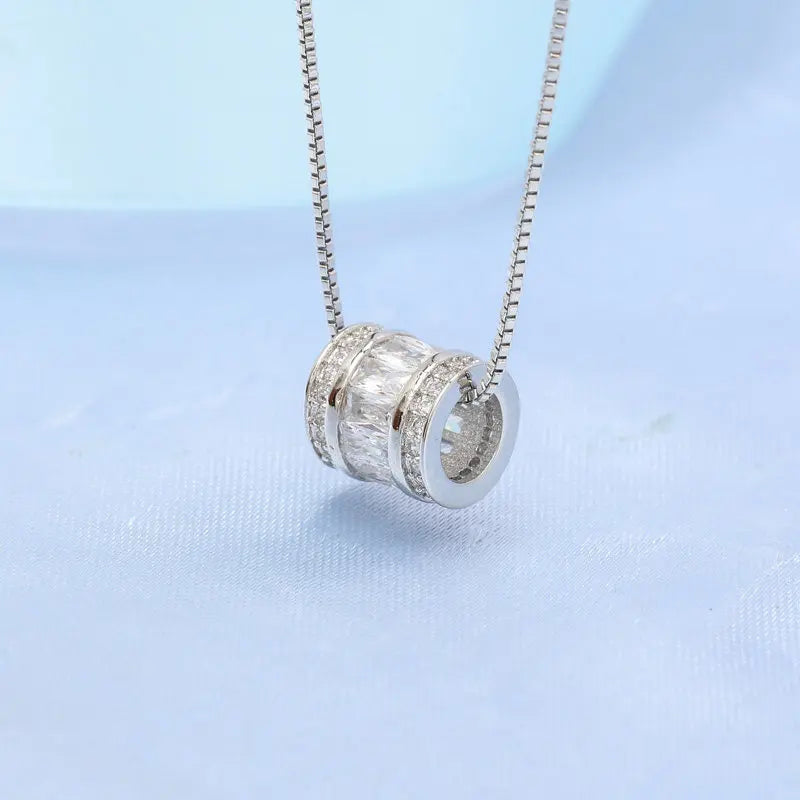 New Fashion 925 Sterling Silver Jewelry Round Zircon Pendants Necklaces Women Fine Semi Rhinestone Circle Clavicle Chain Choker