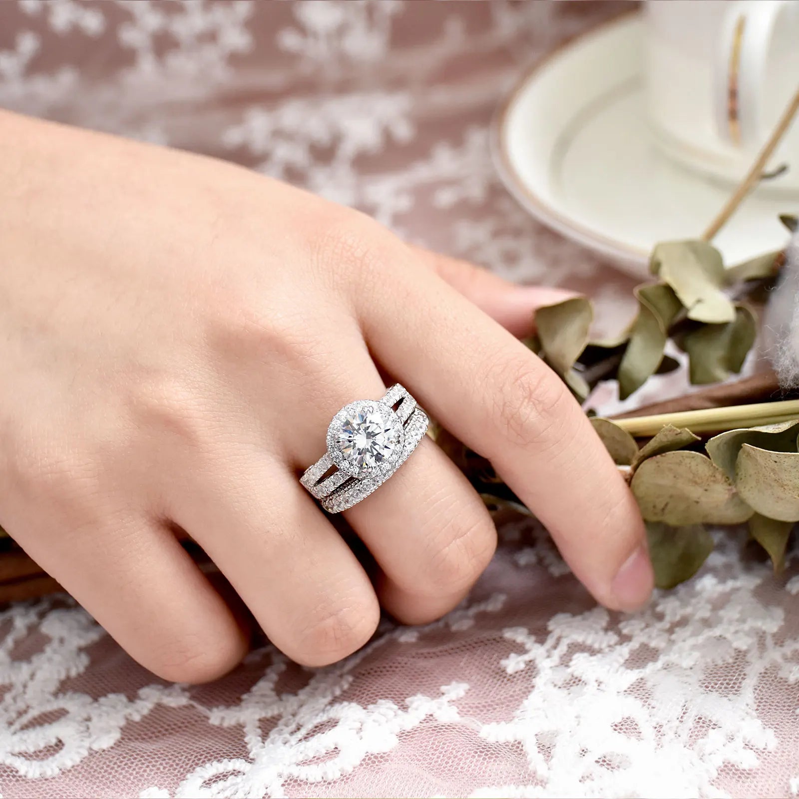 Newshe 2 Pcs Wedding Ring Set Halo Brilliant Round Cut AAAAA CZ 925 Sterling Silver Engagement Rings For Women QR8466