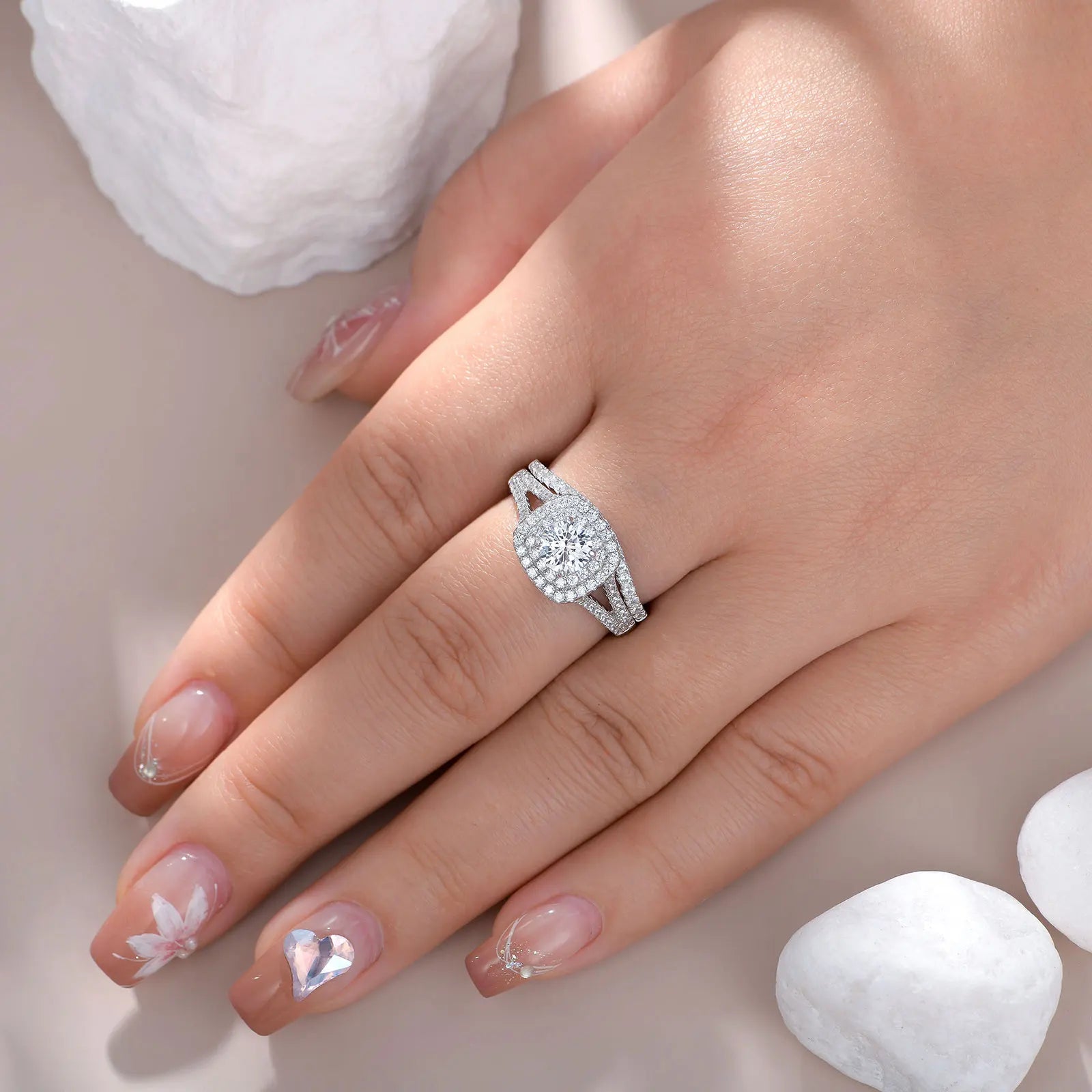 Newshe 2 Pcs 925 Silver Wedding Rings for Women Bridal Jewelry Halo Round Cut Cubic Zircons Victorian Style Engagement Ring