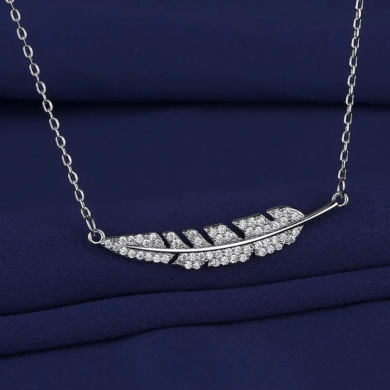 New Fashion 925 Sterling Silver Jewelry Round Zircon Pendants Necklaces Women Fine Semi Rhinestone Circle Clavicle Chain Choker