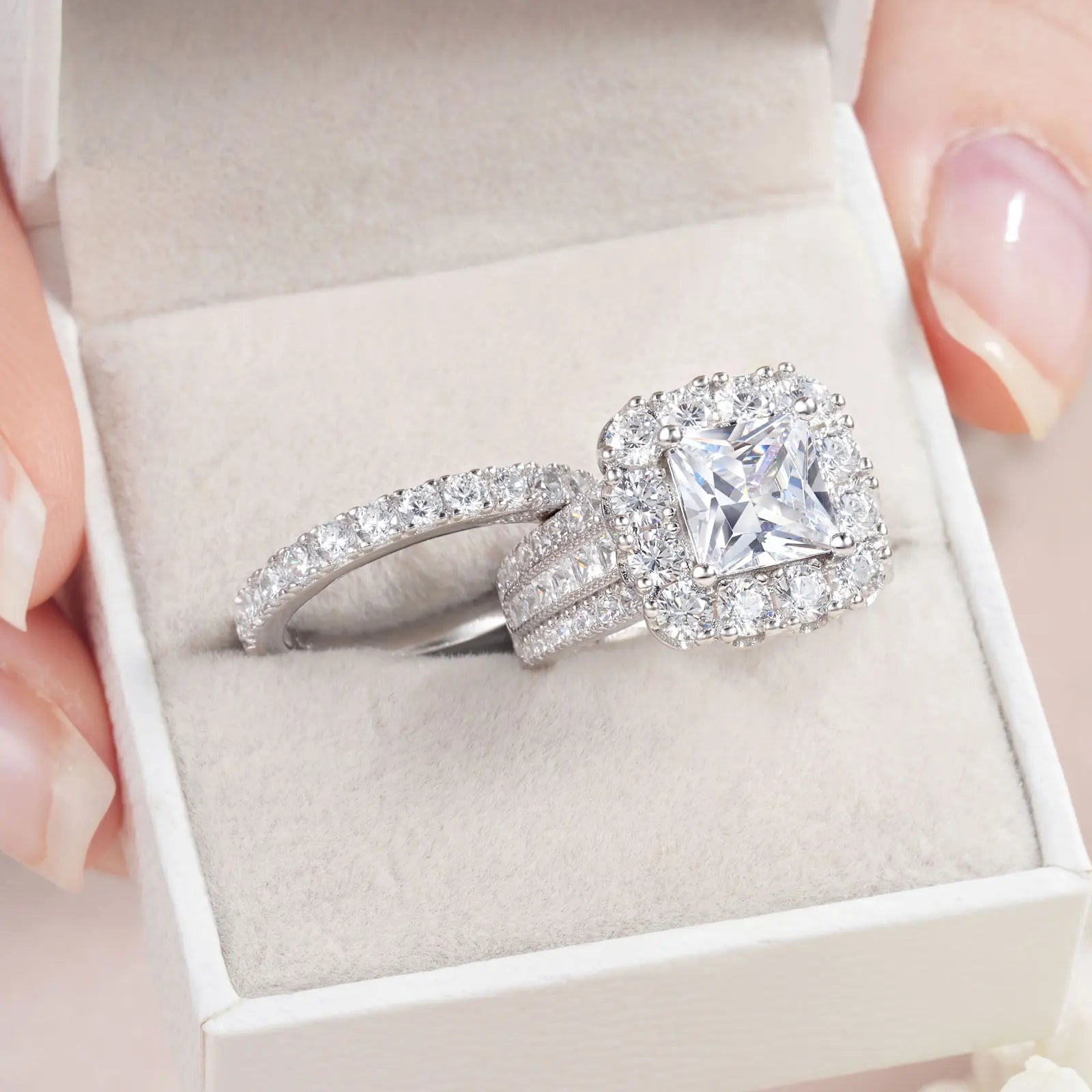 Newshe 2Pcs 925 Silver Wedding Rings Set for Women Halo Princess Cut White Cubic Zircon Vintage Luxury Jewelry Engagement Ring