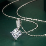 New 925 Sterling Silver Jewelry Elegant Feather Zircon Pendants Necklaces Women Fashion Exquisite Symbol CZ Wild Clavicle Chain