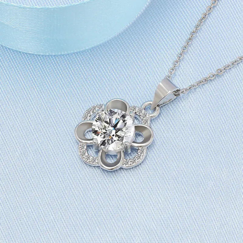 925 Sterling Silver Necklace For Women Round Pendent Sparkling Pave CZ Necklace Fashion Anniversary Birthday Jewelry Gifts N755