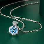 New 925 Sterling Silver Jewelry Elegant Feather Zircon Pendants Necklaces Women Fashion Exquisite Symbol CZ Wild Clavicle Chain