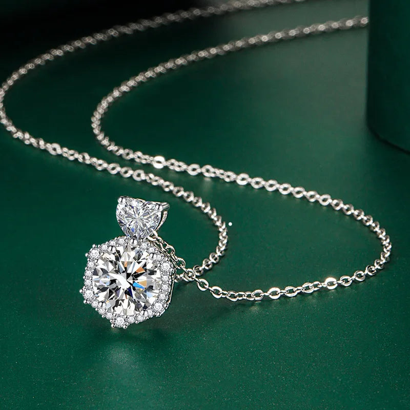 New 925 Sterling Silver Jewelry Elegant Feather Zircon Pendants Necklaces Women Fashion Exquisite Symbol CZ Wild Clavicle Chain