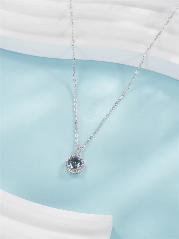 Vixonna Women's Round Moissanite Pendant Necklace 1ct 925 Silver