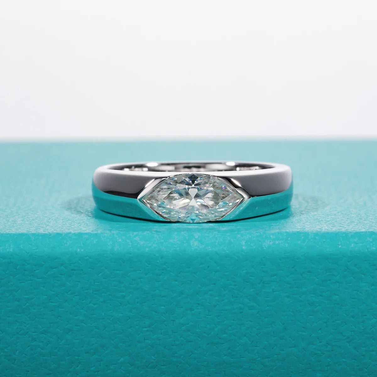 Vixonna Marquise Cut Moissanite Engagement Ring 1ct D Color 925 Silver