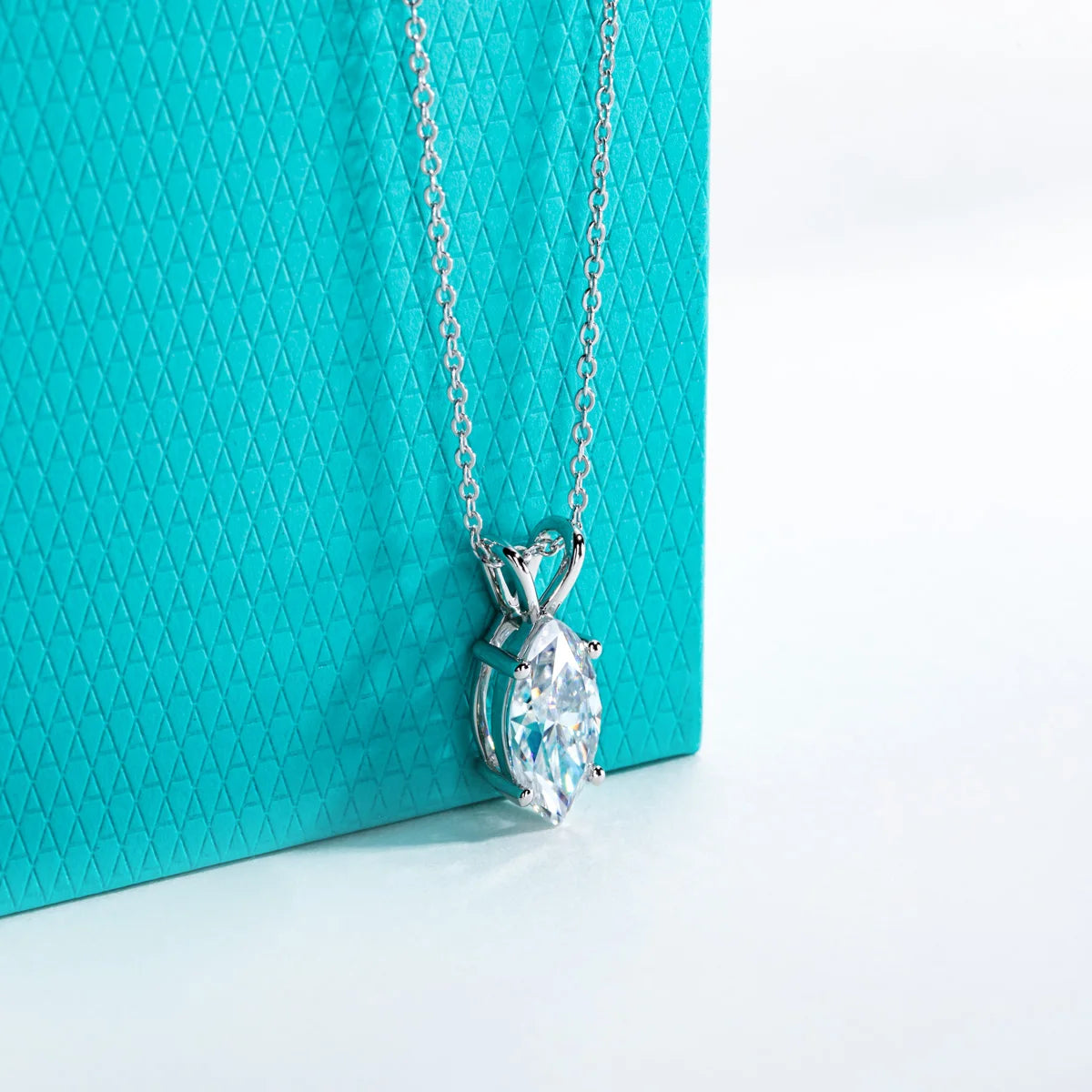 Vixonna Marquise Cut Moissanite Pendant Necklace 925 Silver D Color