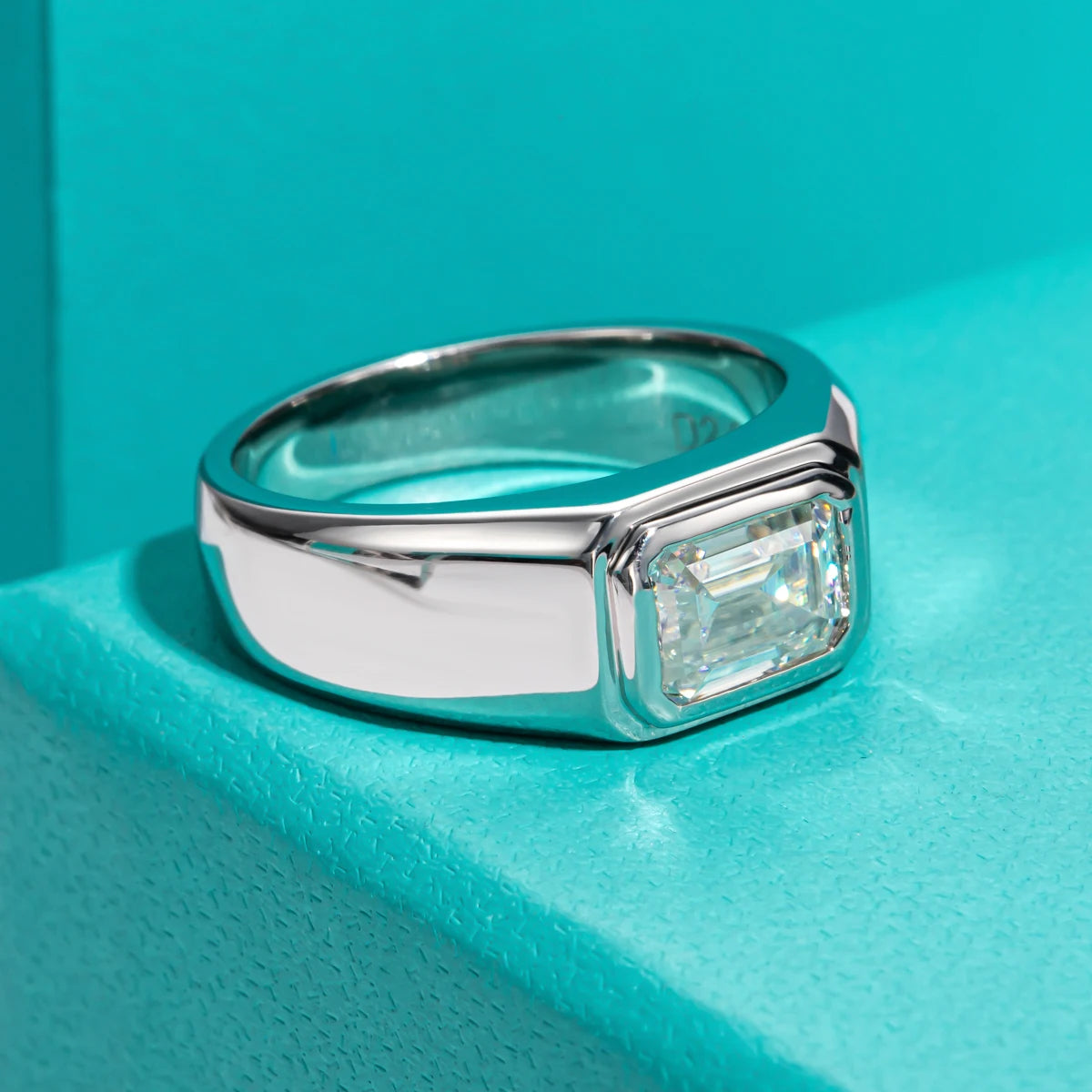 Vixonna Men's Emerald Cut Moissanite Engagement Ring 2ct D Color 925 Silver