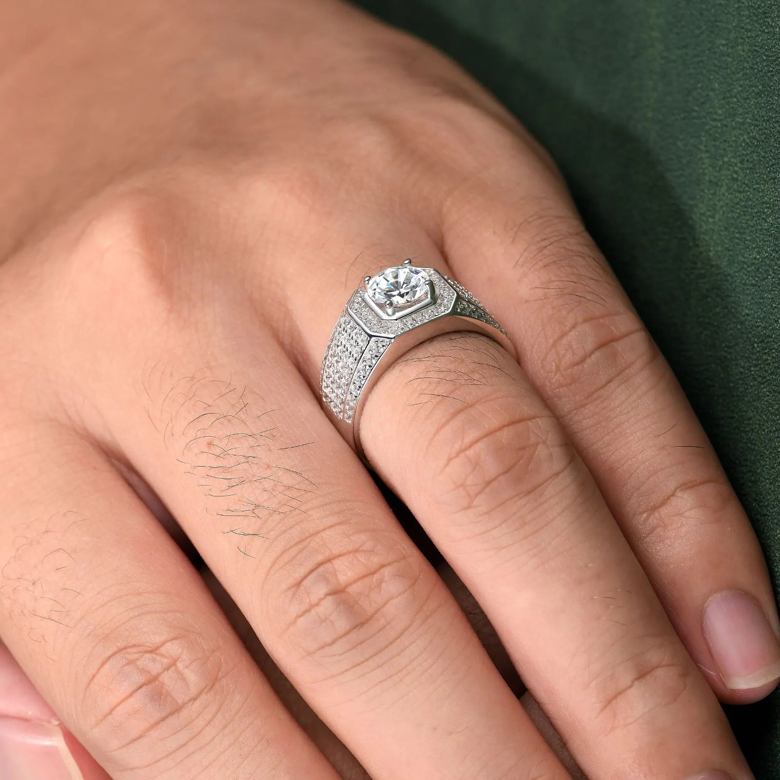 Vixonna Men's Moissanite Wedding Ring 925 Silver D Color Round