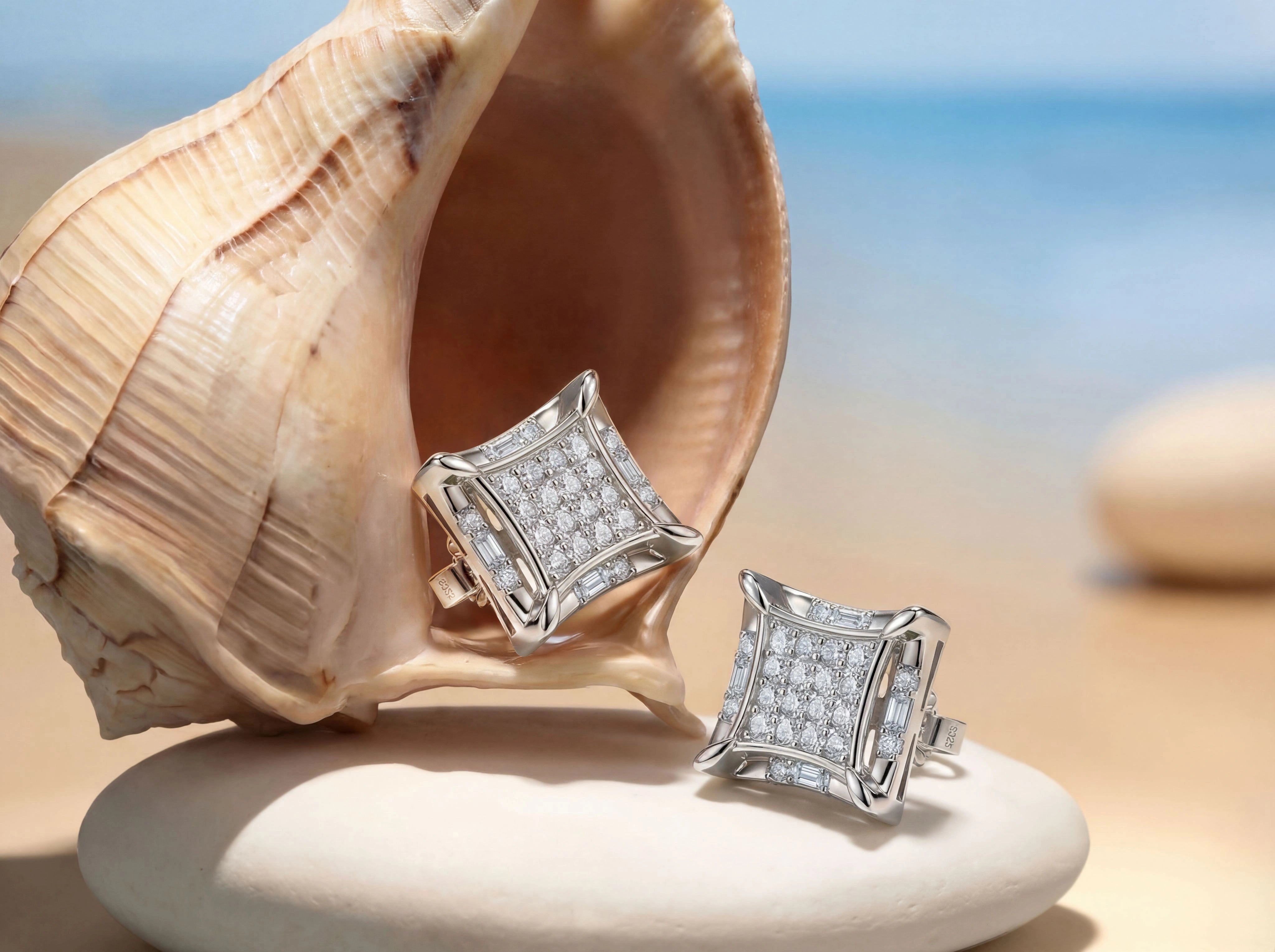 Vixonna Moissanite Stud Earrings 925 Silver D Color VVS1 Cushion