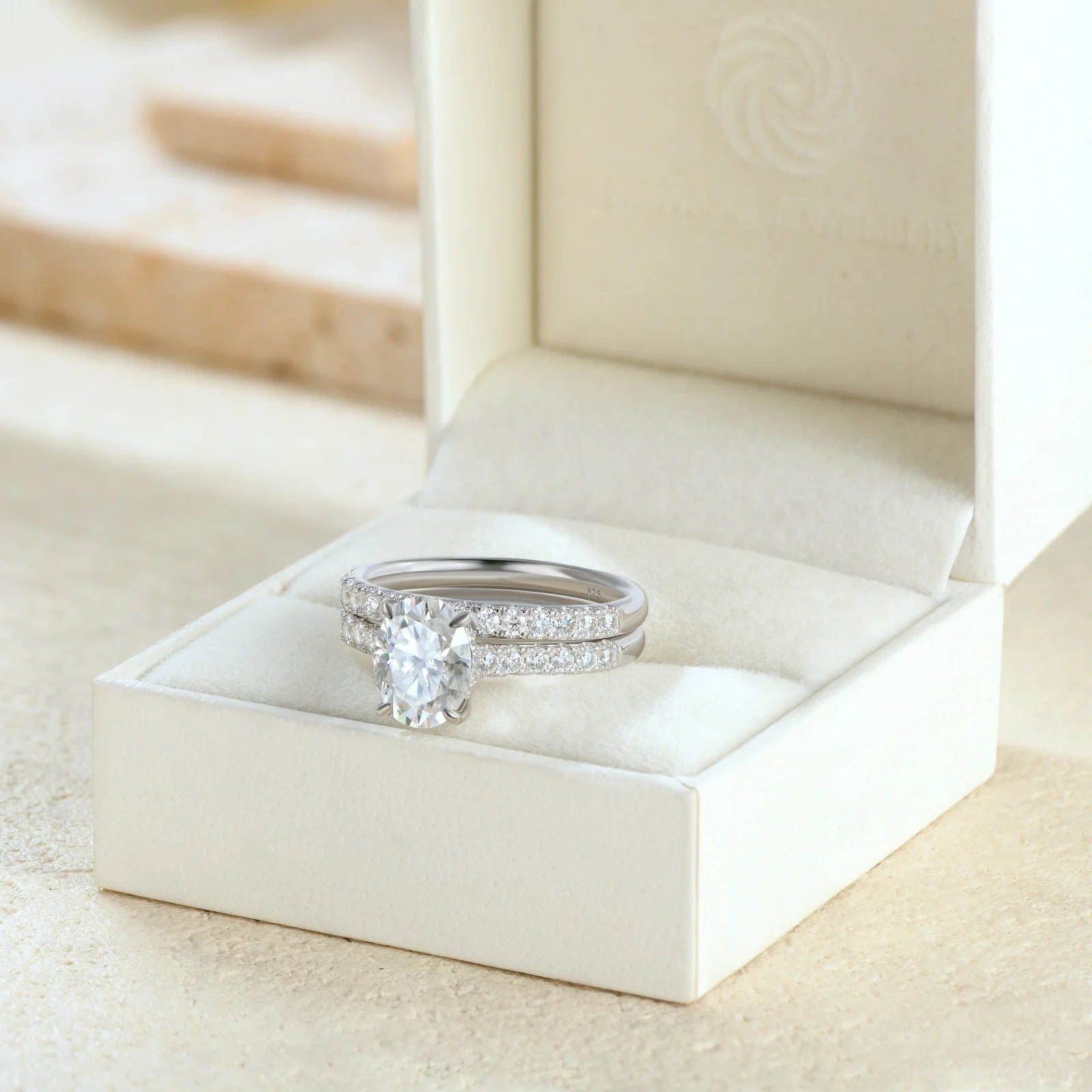 Vixonna Oval Cut Moissanite Wedding Ring Set 2ct 925 Silver D Color VVS1