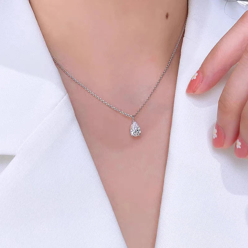 Vixonna Pear Cut Moissanite Pendant Necklace 925 Silver D Color VVS1