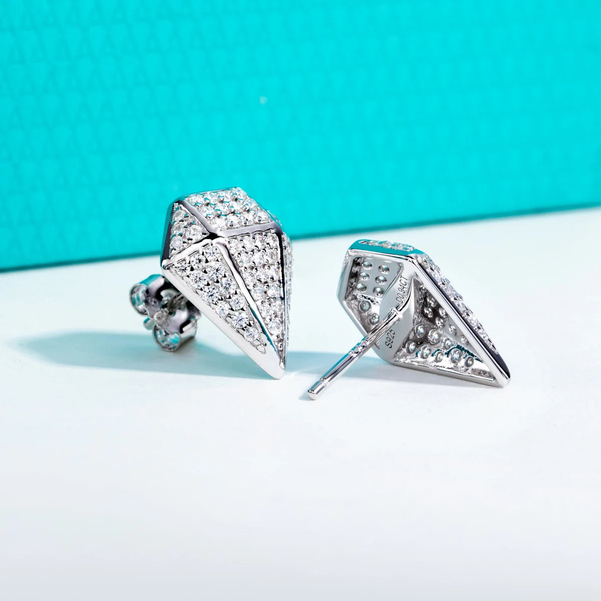 Vixonna Rhombus Moissanite Stud Earrings 0.94cttw 925 Silver