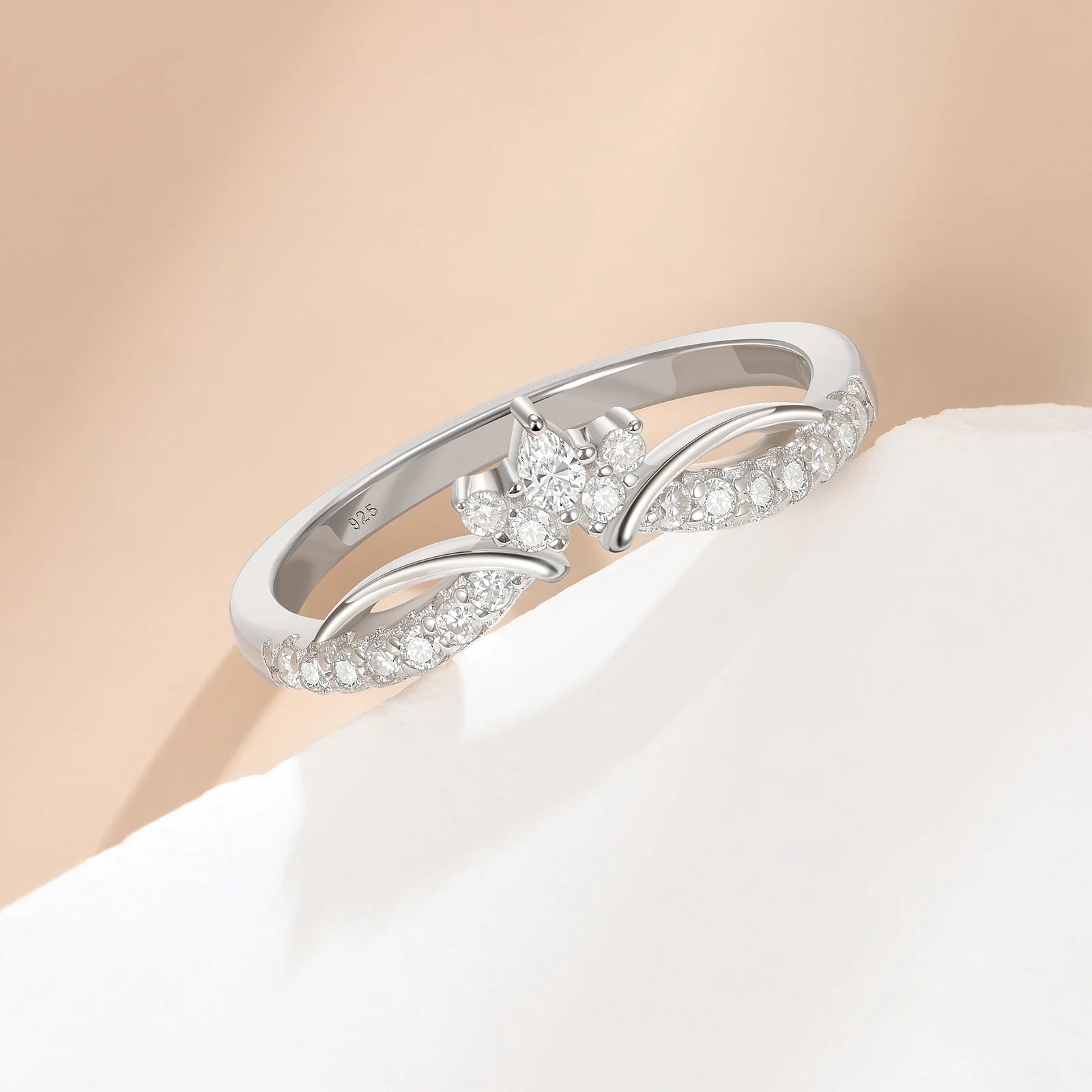 Vixonna Women's Crown Moissanite Wedding Band 925 Silver D Color VVS1