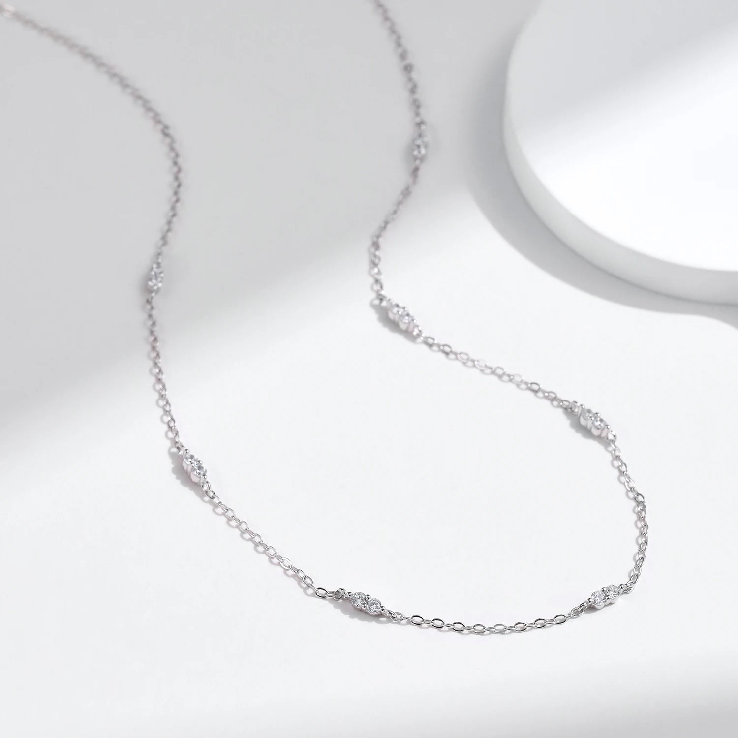 Vixonna Women's CZ Charm Choker Necklace 925 Silver White Gold