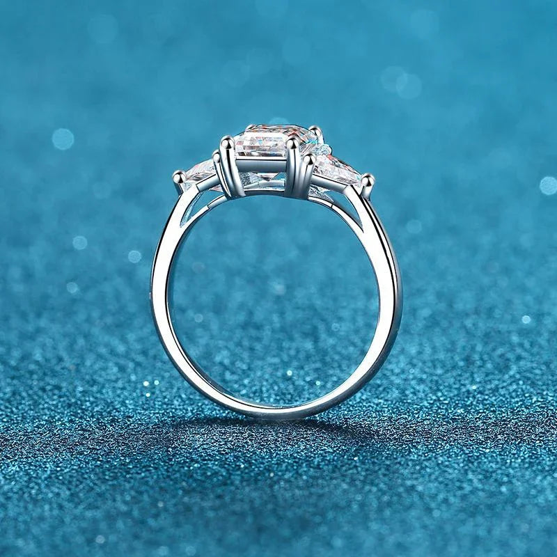 Vixonna Women's Emerald Cut Moissanite Wedding Ring 3ct D Color 925 Silver