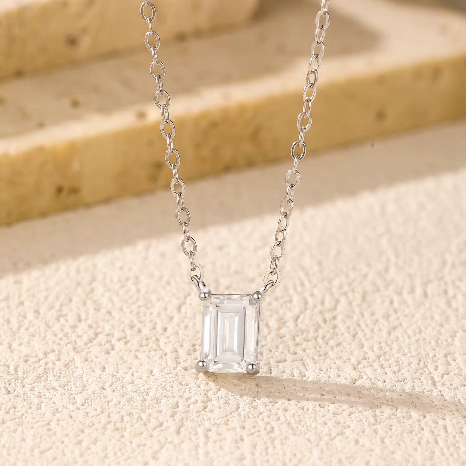 Vixonna Women's Geometric Moissanite Pendant Necklace 925 Silver D Color
