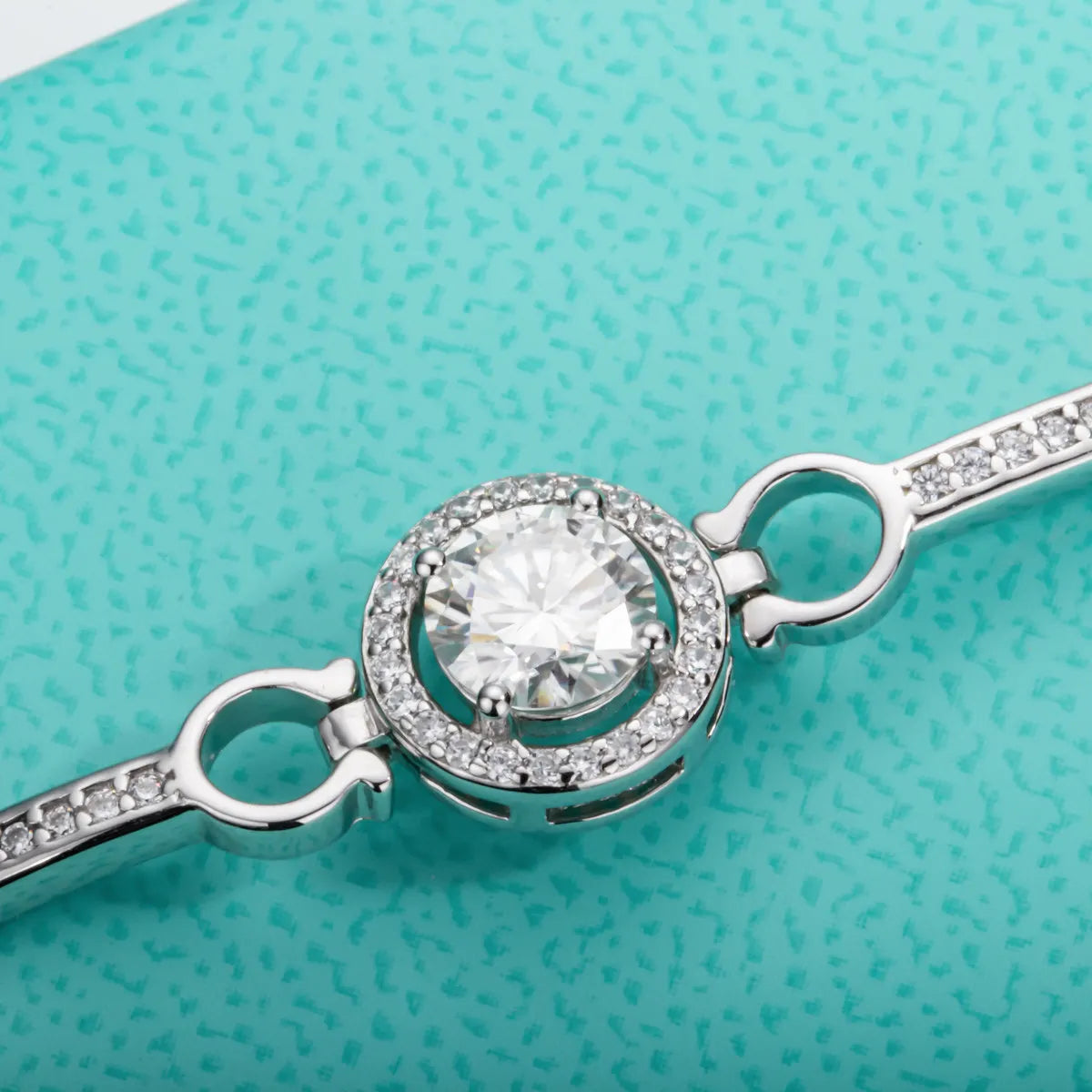 Vixonna Women's Moissanite Adjustable Bangle Bracelet 925 Silver 1ct D Color