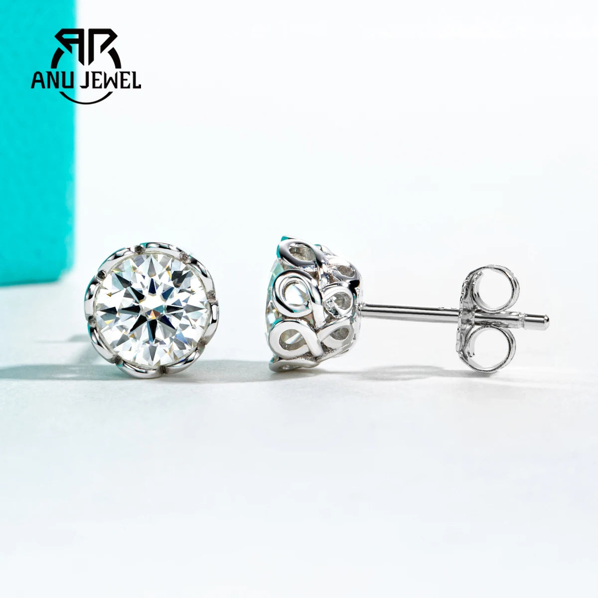 Vixonna Women's Moissanite Classic Stud Earrings 925 Silver D Color VVS1