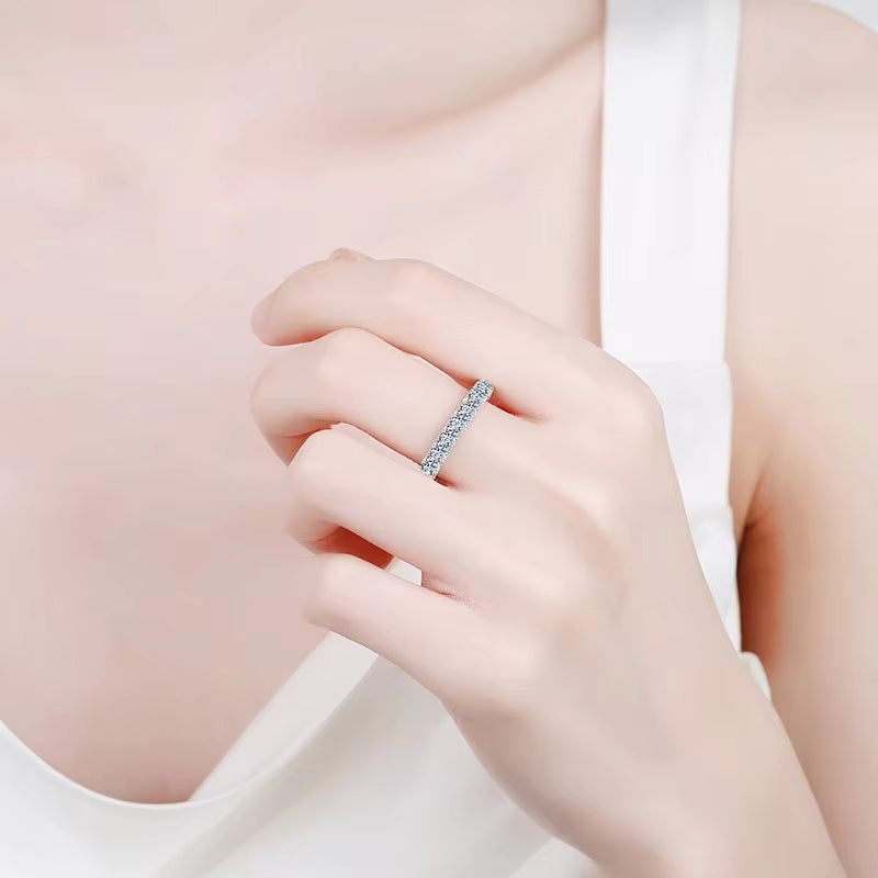 Vixonna Women's Moissanite Eternity Band Ring 925 Silver D Color VVS1