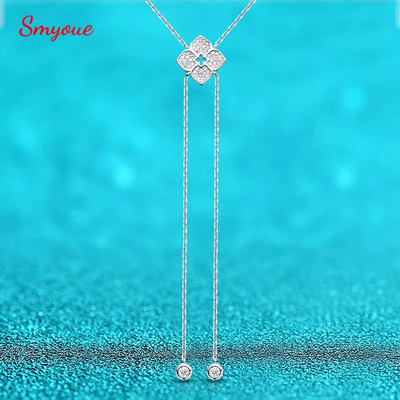 Vixonna Women's Moissanite Flower Pendant Necklace 925 Silver D Color VVS1