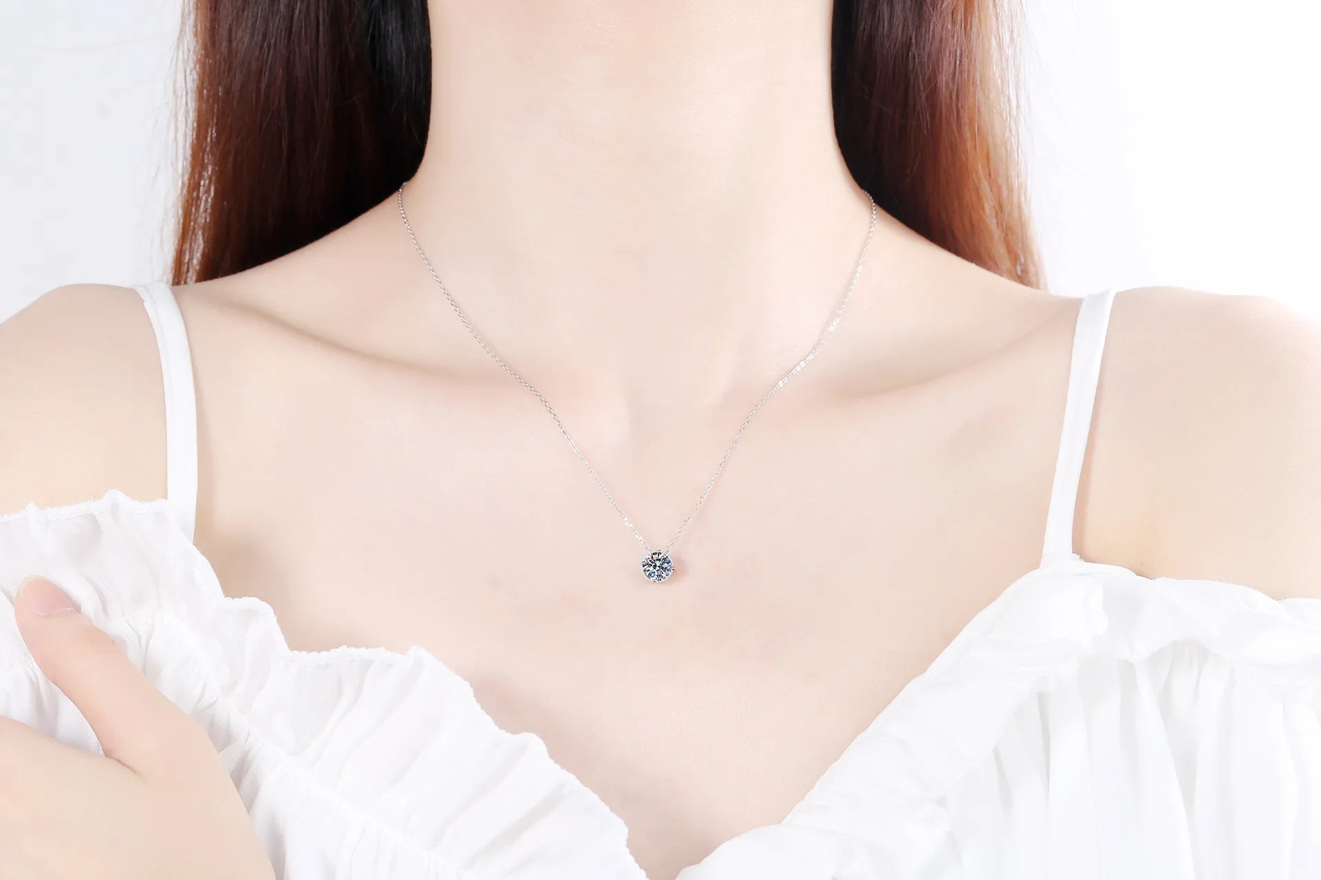 Vixonna Women's Moissanite Pendant Necklace 1ct Art Deco