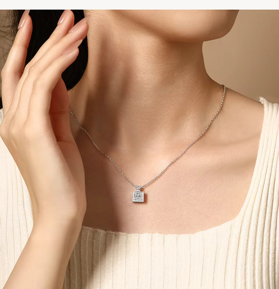 Vixonna Women's Moissanite Pendant Necklace 3ct D Color VVS1 Princess Cut