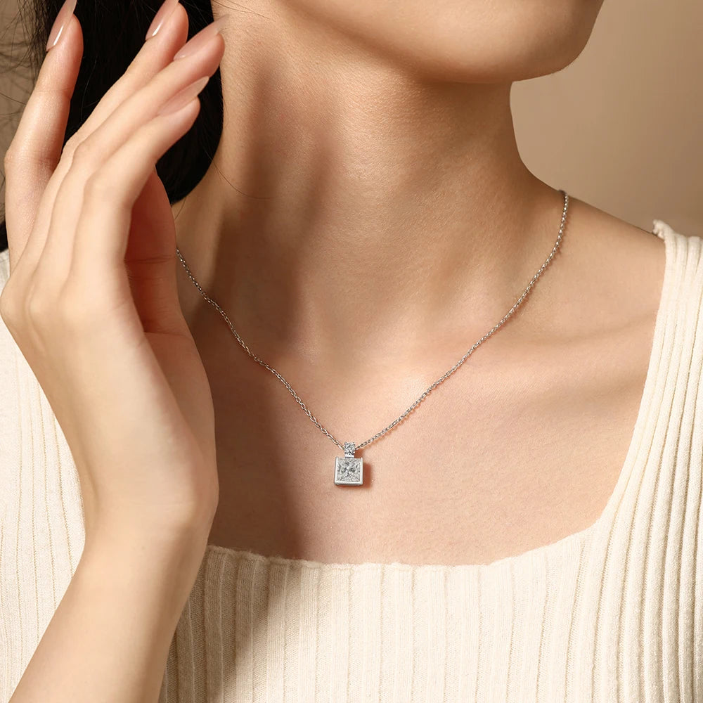 Vixonna Women's Moissanite Pendant Necklace 3ct D Color VVS1 Princess Cut