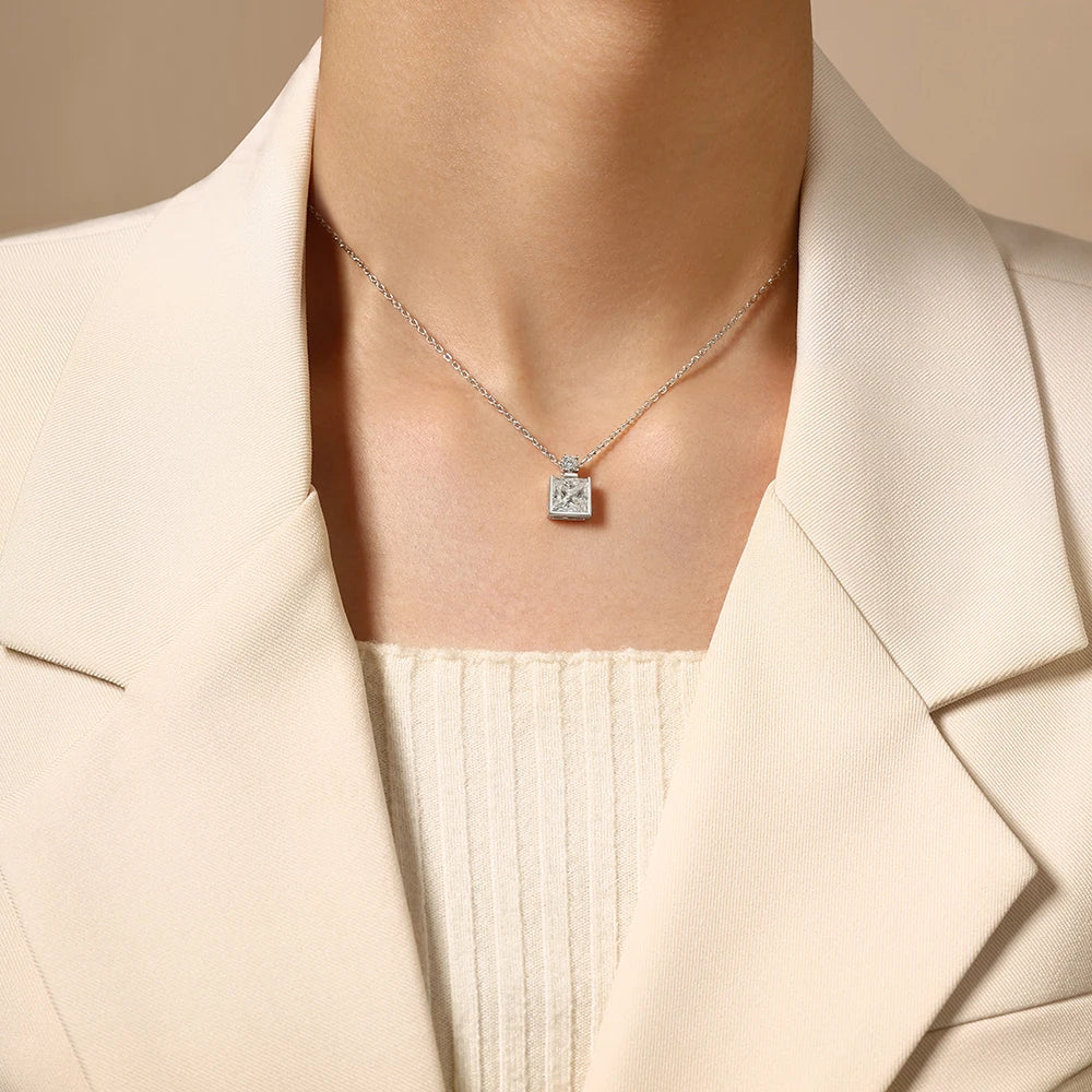 Vixonna Women's Moissanite Pendant Necklace 3ct D Color VVS1 Princess Cut