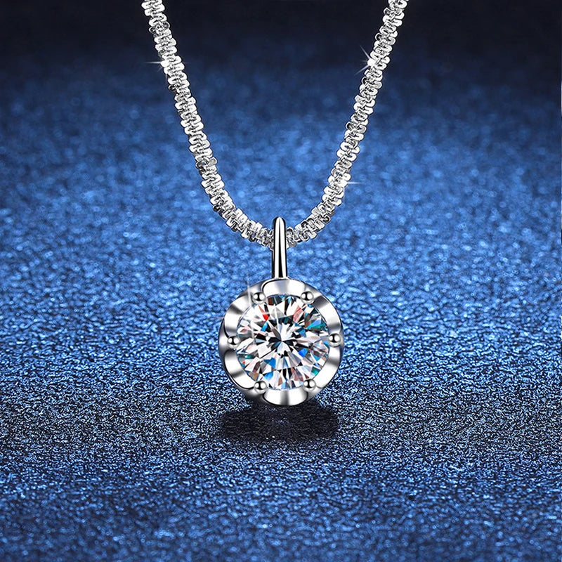 Vixonna Women's Moissanite Pendant Necklace 925 Silver D Color VVS1
