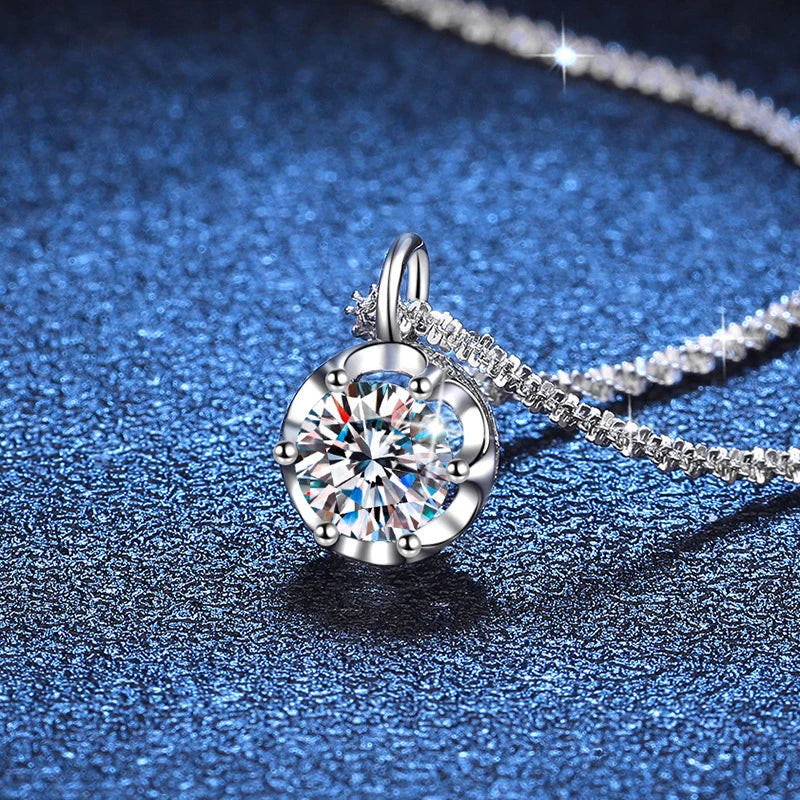 Vixonna Women's Moissanite Pendant Necklace 925 Silver D Color VVS1