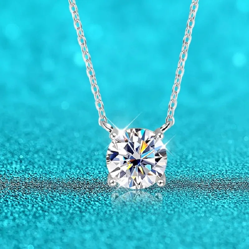 Vixonna Women's Moissanite Pendant Necklace 925 Silver D Color VVS1