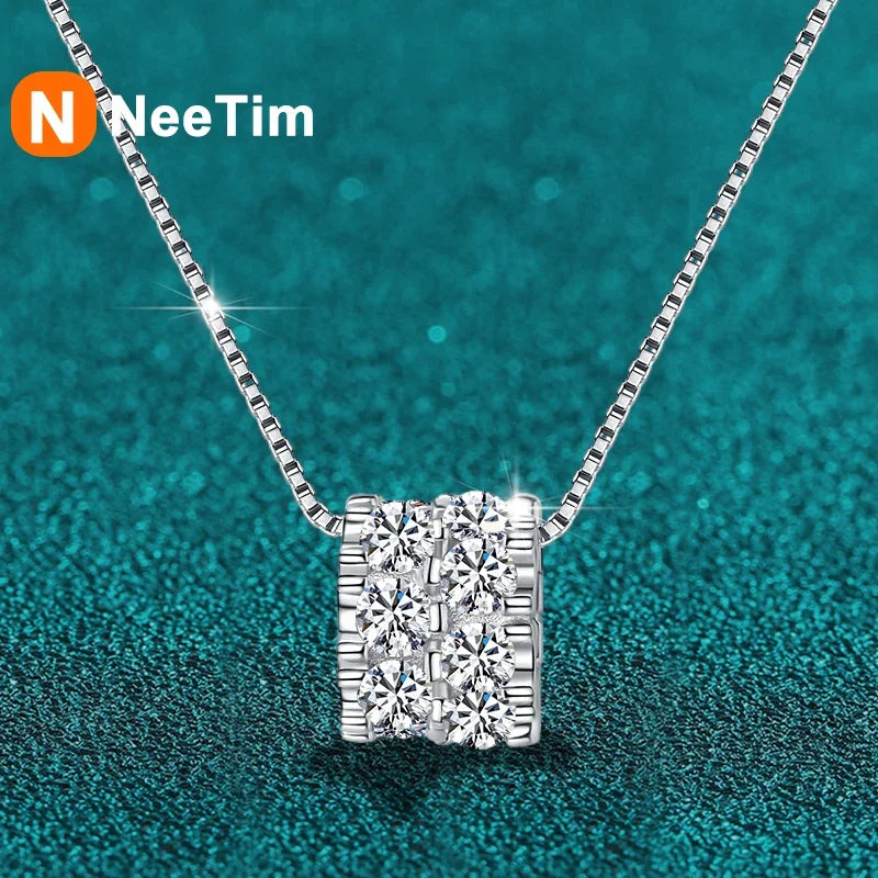 Vixonna Women's Moissanite Pendant Necklace 925 Silver D Color VVS1