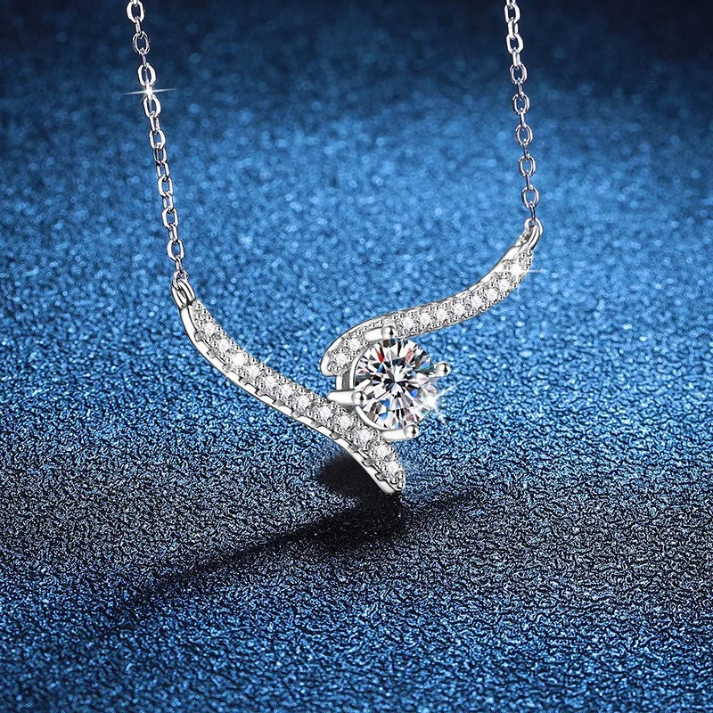 Vixonna Women's Moissanite Pendant Necklace 925 Silver D Color VVS1