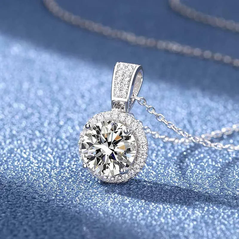 Vixonna Women's Moissanite Pendant Necklace 925 Silver D Color VVS1