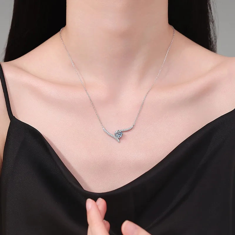 Vixonna Women's Moissanite Pendant Necklace 925 Silver D Color VVS1