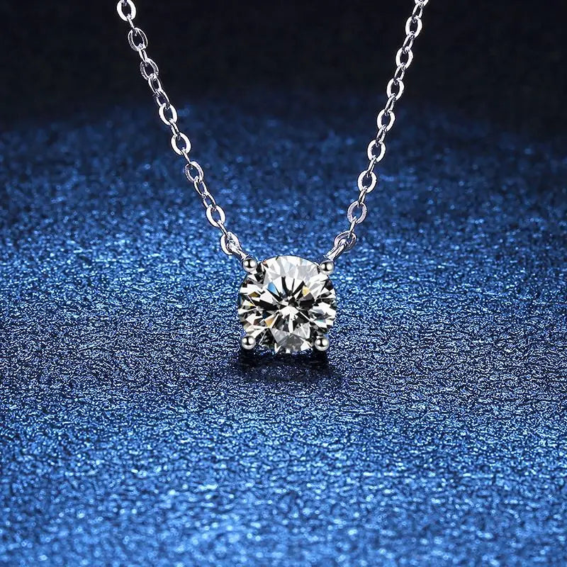 Vixonna Women's Moissanite Pendant Necklace 925 Silver D Color VVS1
