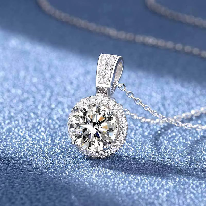 Vixonna Women's Moissanite Pendant Necklace 925 Silver D Color VVS1