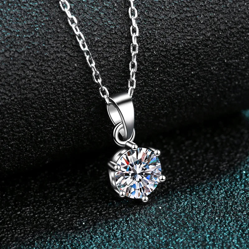 Vixonna Women's Moissanite Pendant Necklace Solitaire