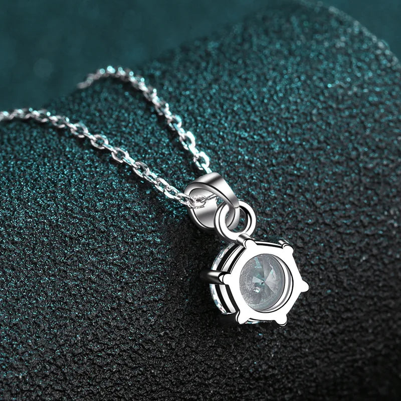 Vixonna Women's Moissanite Pendant Necklace Solitaire