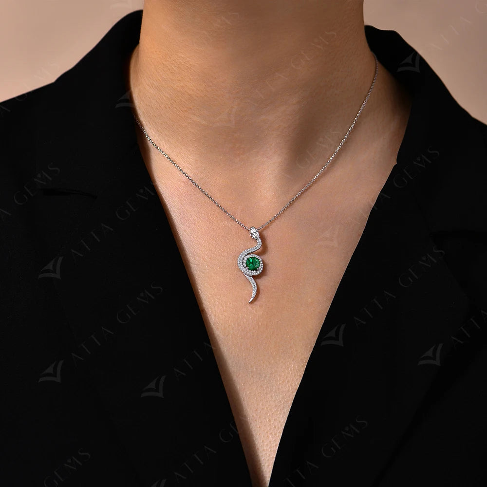 Vixonna Women's Moissanite Snake Pendant Necklace 925 Silver D Color VVS1