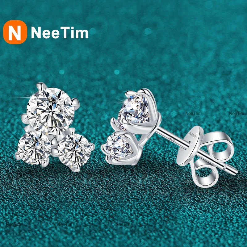 Vixonna Women's Moissanite Stud Earrings 925 Silver D Color VVS1