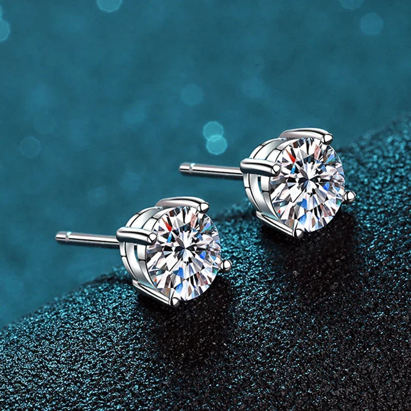 Vixonna Women's Moissanite Stud Earrings 925 Silver D Color VVS1