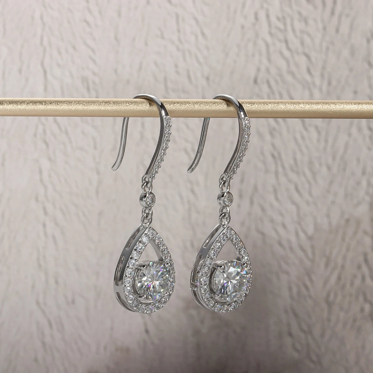 Vixonna Women's Moissanite Teardrop Hook Earrings 925 Silver 1ct D Color