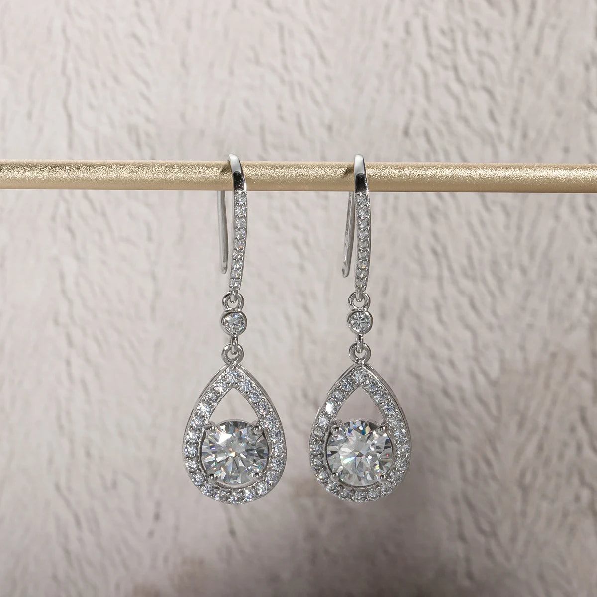 Vixonna Women's Moissanite Teardrop Hook Earrings 925 Silver 1ct D Color