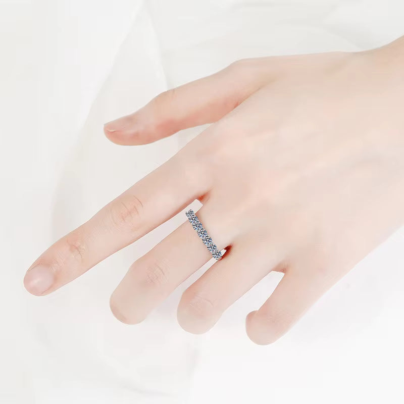 Vixonna Women's Moissanite Wedding Band Ring 925 Silver D Color VVS1 3mm