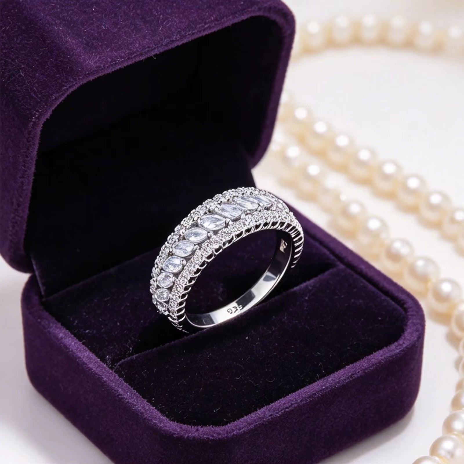 Vixonna Women's Moissanite Wedding Ring 925 Silver D Color VVS1 Marquise Round