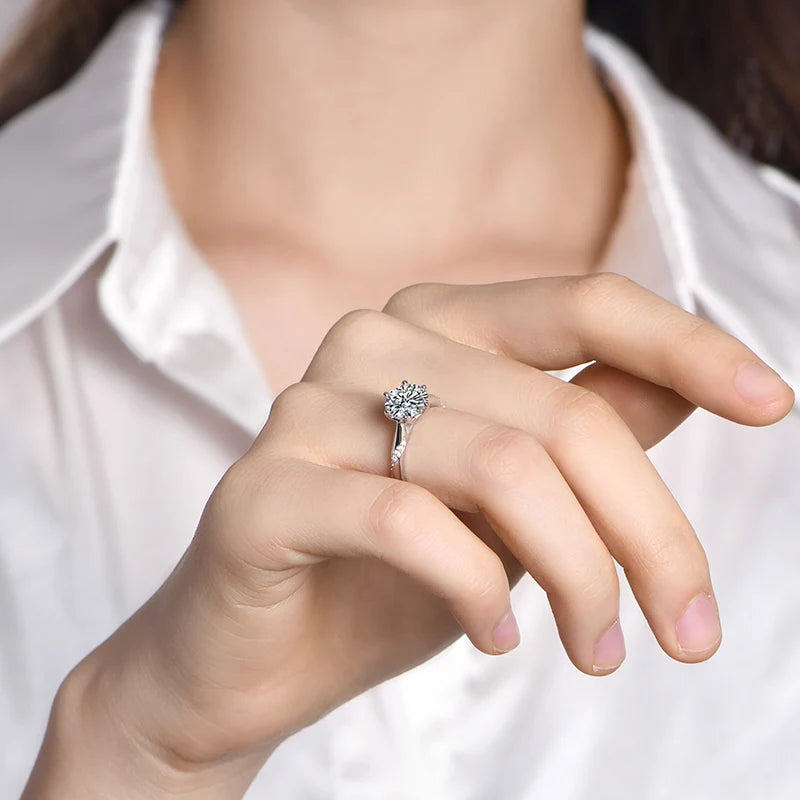 Vixonna Women's Moissanite Wedding Ring 925 Silver D Color VVS1 Round